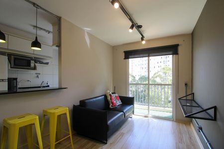 Sala  de apartamento para alugar com 2 quartos, 49m² em Parque Reboucas, São Paulo