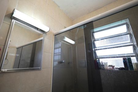 Casa à venda com 140m², 3 quartos e 2 vagas Casa à venda com 140m², 3 quartos e 2 vagasBanheiro 2