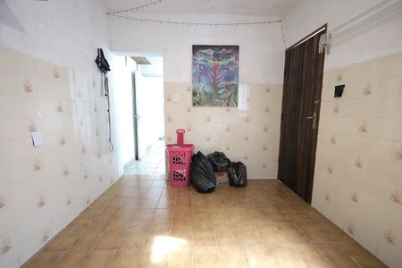 Casa à venda com 140m², 3 quartos e 2 vagas Casa à venda com 140m², 3 quartos e 2 vagasEdicula
