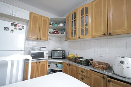 Casa à venda com 140m², 3 quartos e 2 vagas Casa à venda com 140m², 3 quartos e 2 vagasCozinha