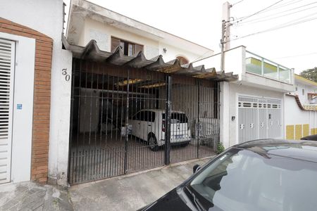 Casa à venda com 140m², 3 quartos e 2 vagas Casa à venda com 140m², 3 quartos e 2 vagasFachada