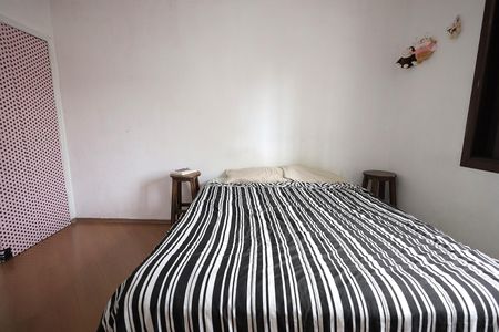 Casa à venda com 140m², 3 quartos e 2 vagas Casa à venda com 140m², 3 quartos e 2 vagasQuarto 2