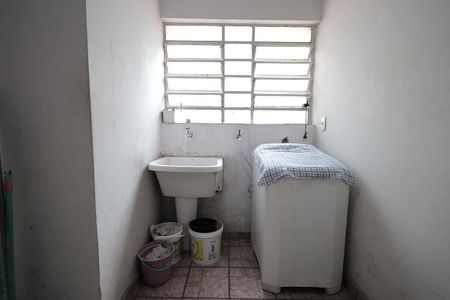Casa à venda com 140m², 3 quartos e 2 vagas Casa à venda com 140m², 3 quartos e 2 vagasÁrea de Serviço