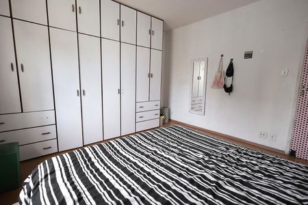 Casa à venda com 140m², 3 quartos e 2 vagas Casa à venda com 140m², 3 quartos e 2 vagasQuarto 2