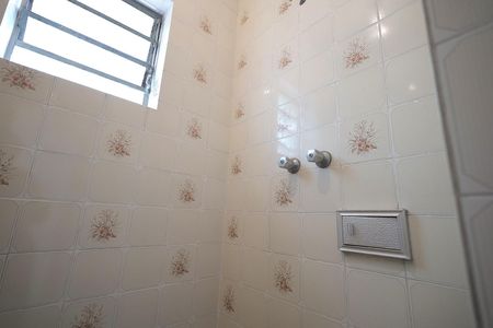 Casa à venda com 140m², 3 quartos e 2 vagas Casa à venda com 140m², 3 quartos e 2 vagasBanheiro
