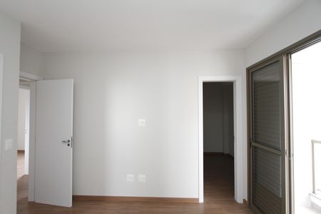 Apartamento à venda com 82m², 3 quartos e 1 vagaQuarto 1 - Suíte