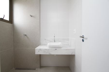 Apartamento à venda com 82m², 3 quartos e 1 vagaBanheiro da Suíte