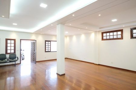 Sala de casa para alugar com 4 quartos, 490m² em Cerâmica, São Caetano do Sul