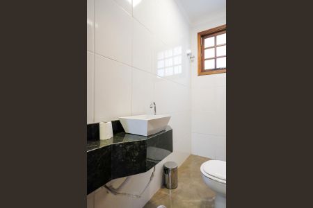 Casa à venda com 490m², 4 quartos e 6 vagasLavabo