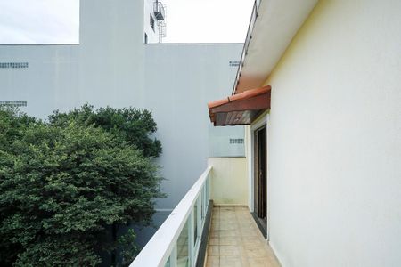 Casa à venda com 490m², 4 quartos e 6 vagasVaranda da suíte 3
