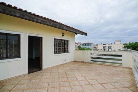 Casa à venda com 490m², 4 quartos e 6 vagasVaranda
