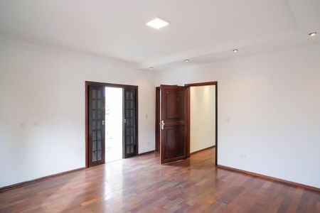 Casa à venda com 490m², 4 quartos e 6 vagasSuíte 1