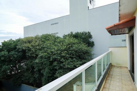 Casa à venda com 490m², 4 quartos e 6 vagasVaranda da suíte 3