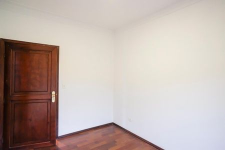Casa à venda com 490m², 4 quartos e 6 vagasSuíte 2