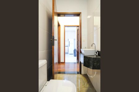 Casa à venda com 490m², 4 quartos e 6 vagasLavabo