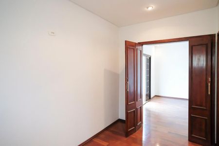Casa à venda com 490m², 4 quartos e 6 vagasSuíte 3