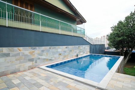 Casa à venda com 490m², 4 quartos e 6 vagasQuintal