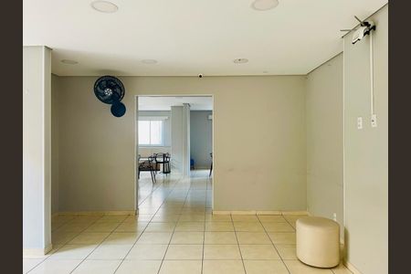 Apartamento à venda com 43m², 2 quartos e 1 vaga Apartamento à venda com 43m², 2 quartos e 1 vagaÁrea comum - Salão de festas