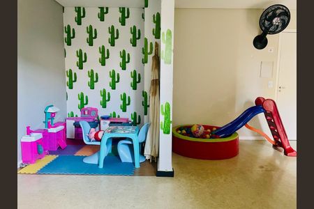 Apartamento à venda com 43m², 2 quartos e 1 vaga Apartamento à venda com 43m², 2 quartos e 1 vagaBrinquedoteca