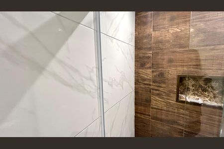 Apartamento à venda com 43m², 2 quartos e 1 vaga Apartamento à venda com 43m², 2 quartos e 1 vagaBanheiro