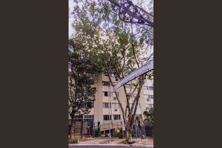 Studio à venda com 27m², 1 quarto e sem vaga Studio à venda com 27m², 1 quarto e sem vagaFachada