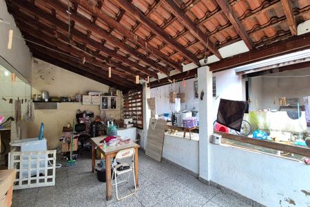 Casa à venda com 488m², 3 quartos e 8 vagas Casa à venda com 488m², 3 quartos e 8 vagasÁrea comum
