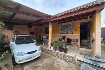 Casa à venda com 488m², 3 quartos e 8 vagas Casa à venda com 488m², 3 quartos e 8 vagasGaragem
