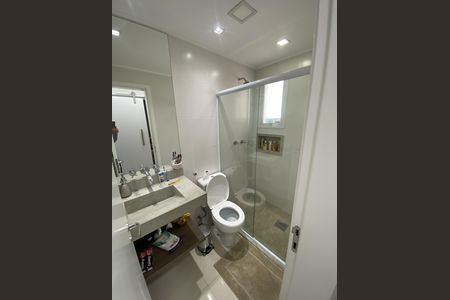 Apartamento à venda com 117m², 2 quartos e 1 vaga Apartamento à venda com 117m², 2 quartos e 1 vagaBanheiro