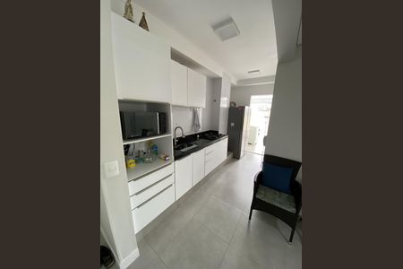 Apartamento à venda com 117m², 2 quartos e 1 vaga Apartamento à venda com 117m², 2 quartos e 1 vagaCozinha