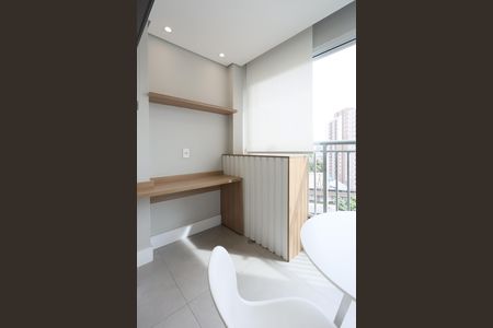 Studio para alugar com 25m², 1 quarto e sem vaga Studio para alugar com 25m², 1 quarto e sem vagastudio varanda