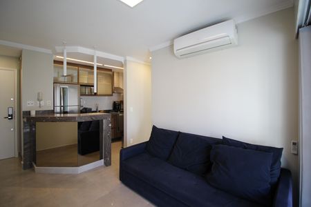 Sala de apartamento para alugar com 1 quarto, 45m² em Vila Olímpia, São Paulo
