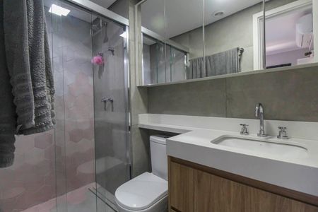 Apartamento à venda com 58m², 2 quartos e 1 vaga Apartamento à venda com 58m², 2 quartos e 1 vagaBanheiro da Suíte