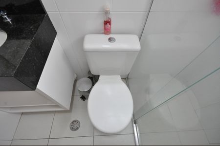 Casa de condomínio para alugar com 63m², 2 quartos e 1 vagaBanheiro do Quarto Suíte