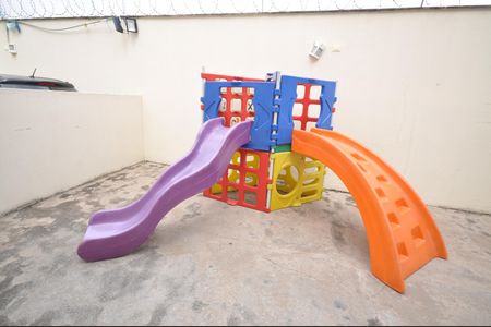 Casa de condomínio para alugar com 63m², 2 quartos e 1 vagaÁrea comum - Playground