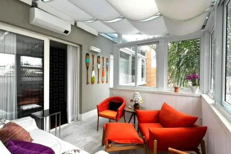 Foto 08 de casa à venda com 4 quartos, 330m² em Jardim Cordeiro, São Paulo