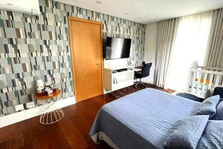Foto 16 de casa à venda com 4 quartos, 330m² em Jardim Cordeiro, São Paulo