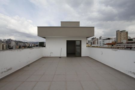 Apartamento à venda com 166m², 3 quartos e 2 vagasCobertura