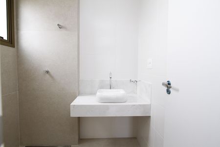 Apartamento à venda com 166m², 3 quartos e 2 vagasBanheiro da Suíte