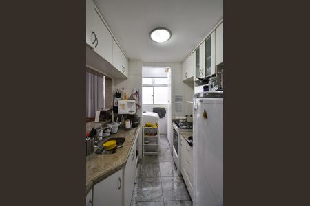 Apartamento à venda com 70m², 2 quartos e 2 vagasCozinha