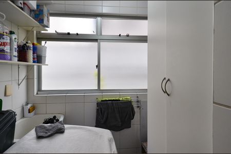Apartamento à venda com 70m², 2 quartos e 2 vagasArea de serviço