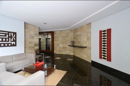 Apartamento à venda com 70m², 2 quartos e 2 vagasHall de entrada
