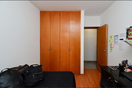 Apartamento à venda com 70m², 2 quartos e 2 vagasQuarto2