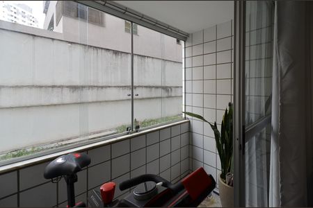 Apartamento à venda com 70m², 2 quartos e 2 vagasVaranda
