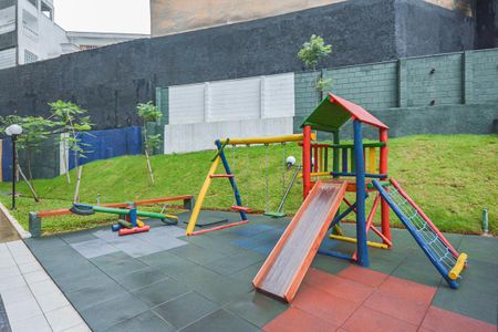 Apartamento para alugar com 37m², 2 quartos e sem vaga Apartamento para alugar com 37m², 2 quartos e sem vagaÁrea comum - Playground