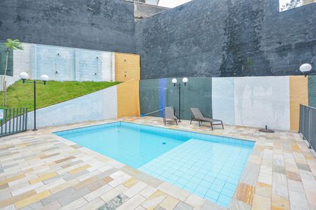 Apartamento para alugar com 37m², 2 quartos e sem vaga Apartamento para alugar com 37m², 2 quartos e sem vagaÁrea comum - Piscina