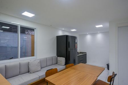 Apartamento para alugar com 37m², 2 quartos e sem vaga Apartamento para alugar com 37m², 2 quartos e sem vagaÁrea comum - Salão de festas