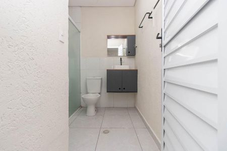 Apartamento para alugar com 55m², 2 quartos e sem vagaBanheiro