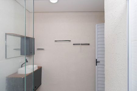 Apartamento para alugar com 55m², 2 quartos e sem vagaBanheiro