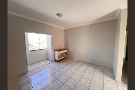 Sala de apartamento para alugar com 2 quartos, 57m² em Santa Mônica, Uberlândia