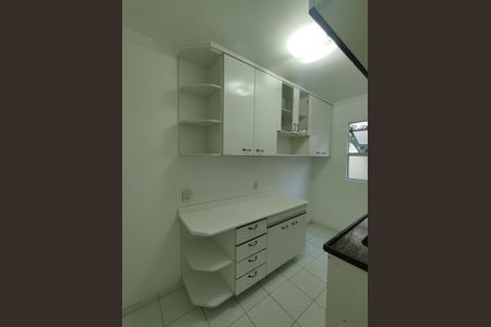 Apartamento para alugar com 65m², 2 quartos e 1 vagaCozinha - Armários